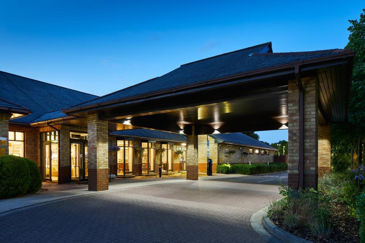 Delta Hotels By Marriott Cheshunt Broxbourne Exterior foto