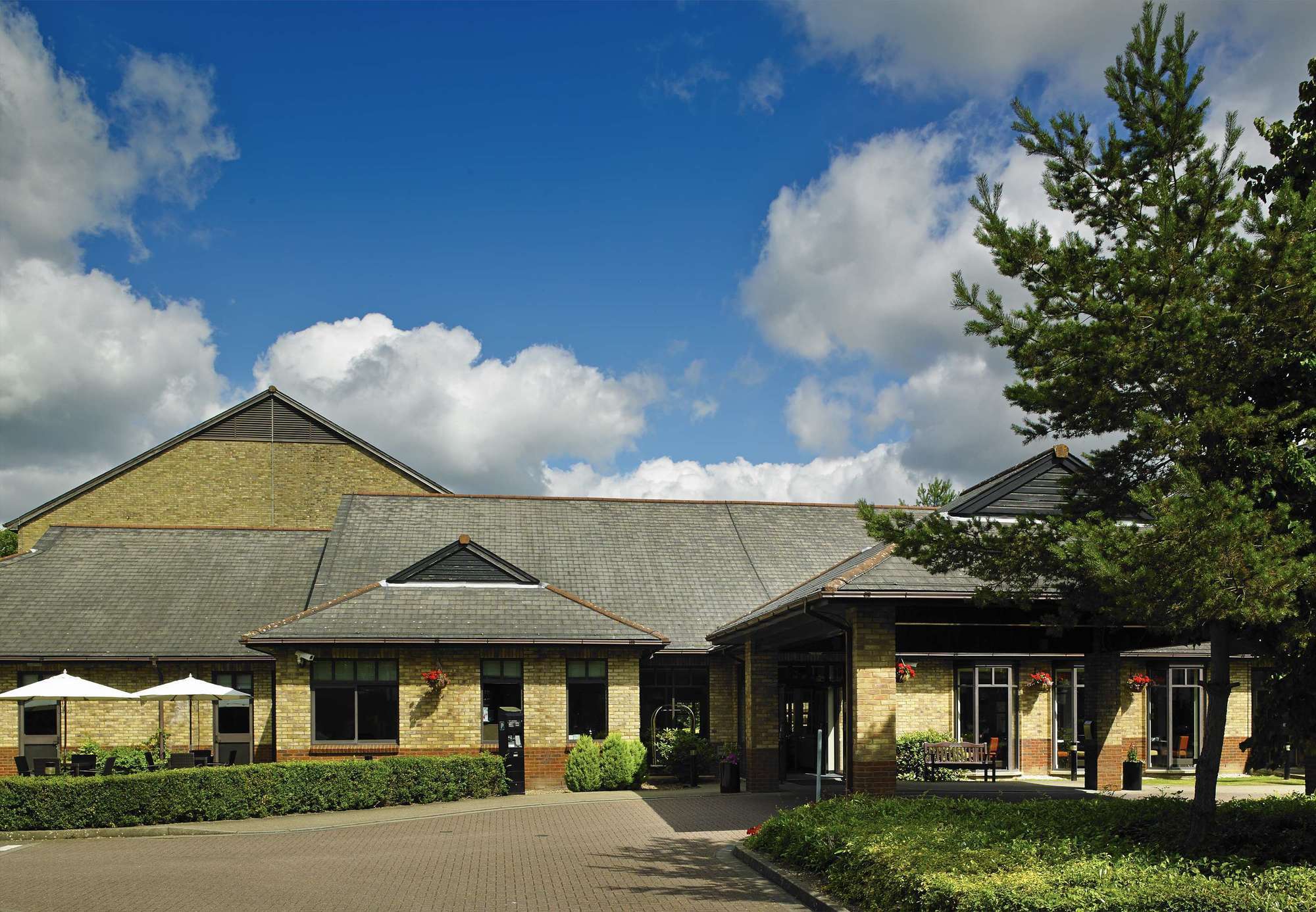 Delta Hotels By Marriott Cheshunt Broxbourne Exterior foto