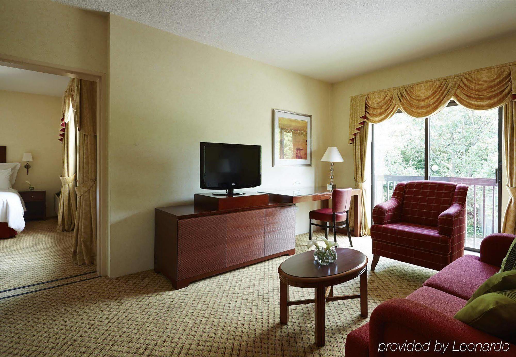 Delta Hotels By Marriott Cheshunt Broxbourne Exterior foto