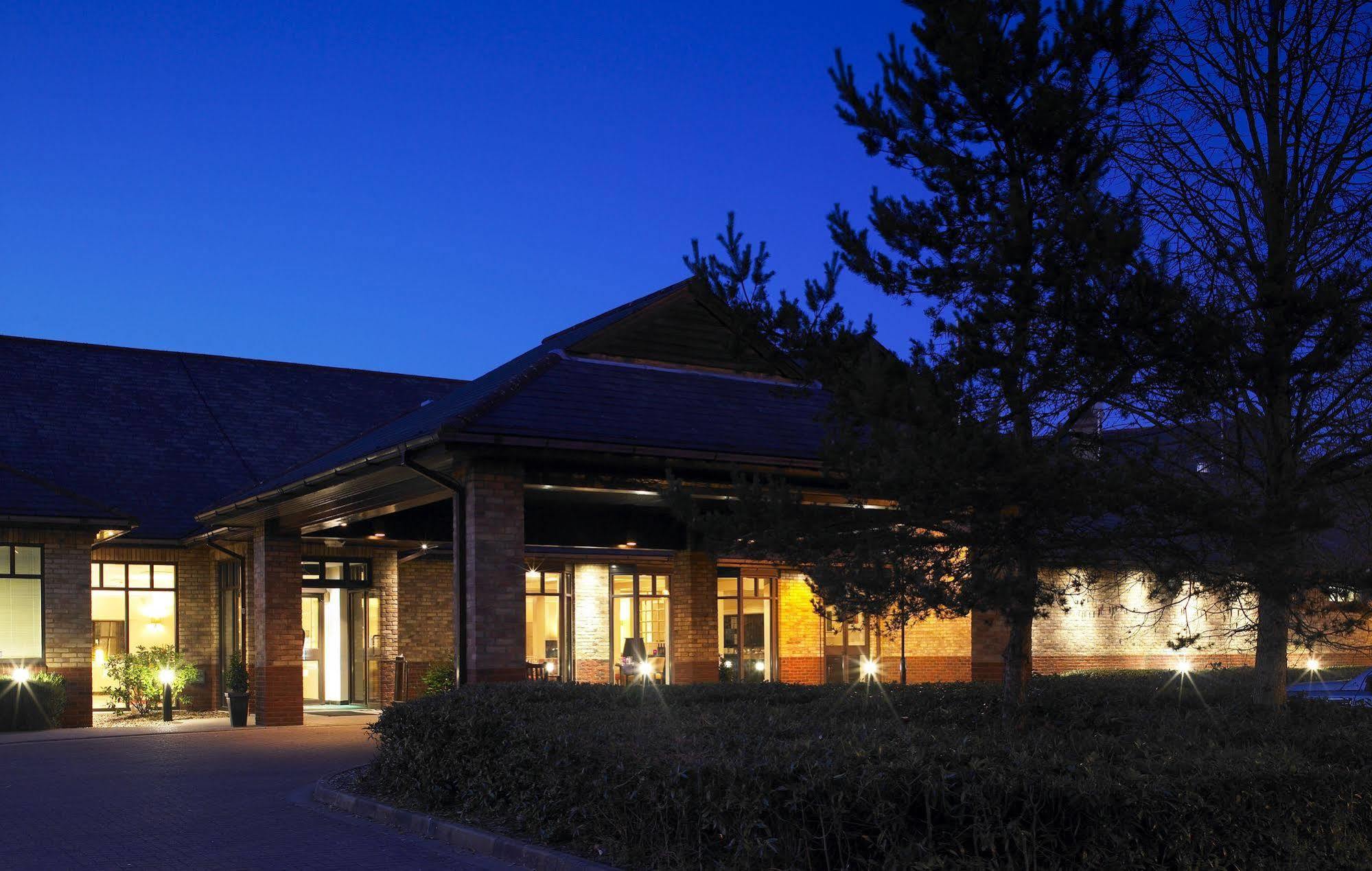 Delta Hotels By Marriott Cheshunt Broxbourne Exterior foto
