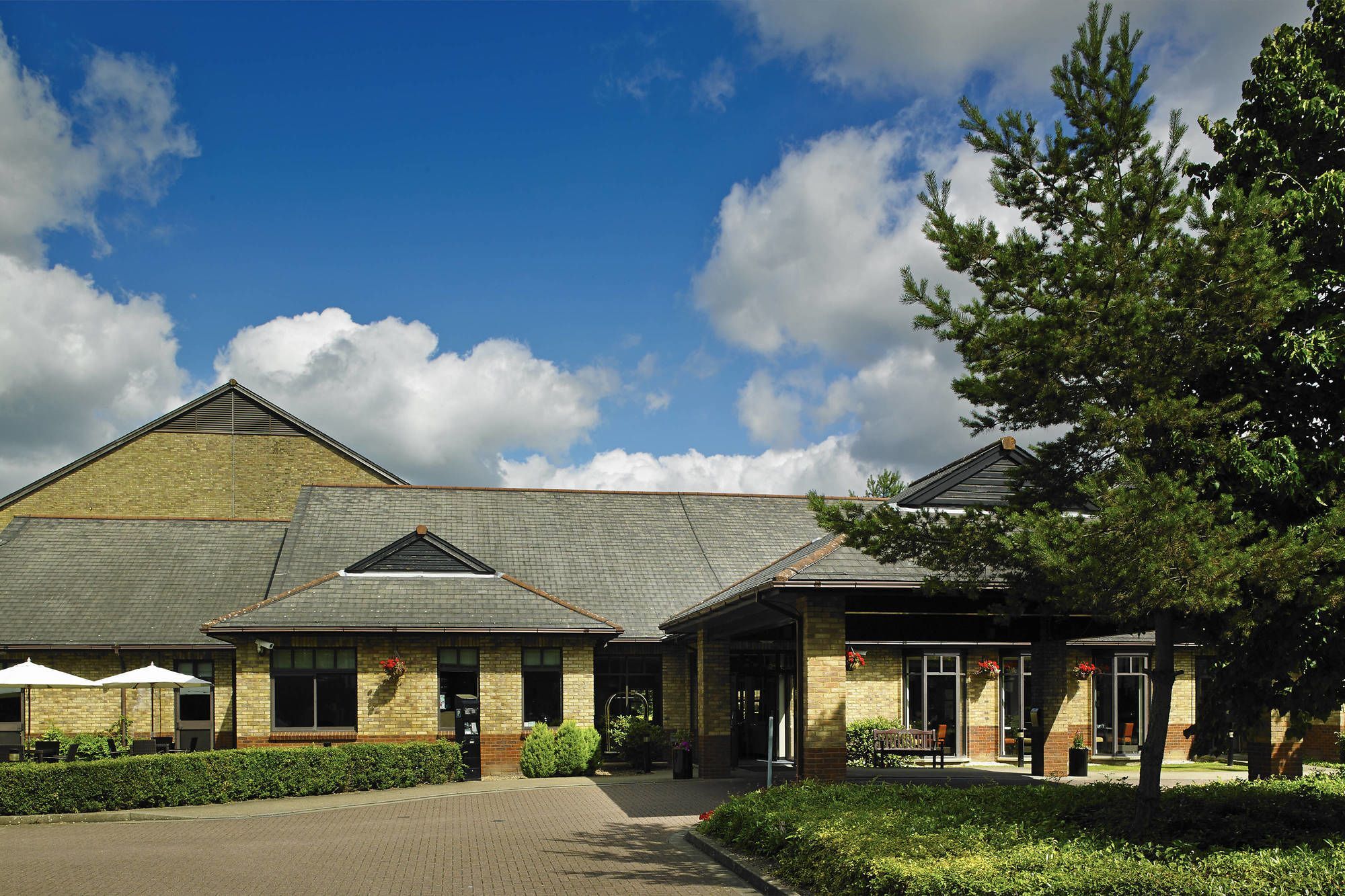 Delta Hotels By Marriott Cheshunt Broxbourne Exterior foto