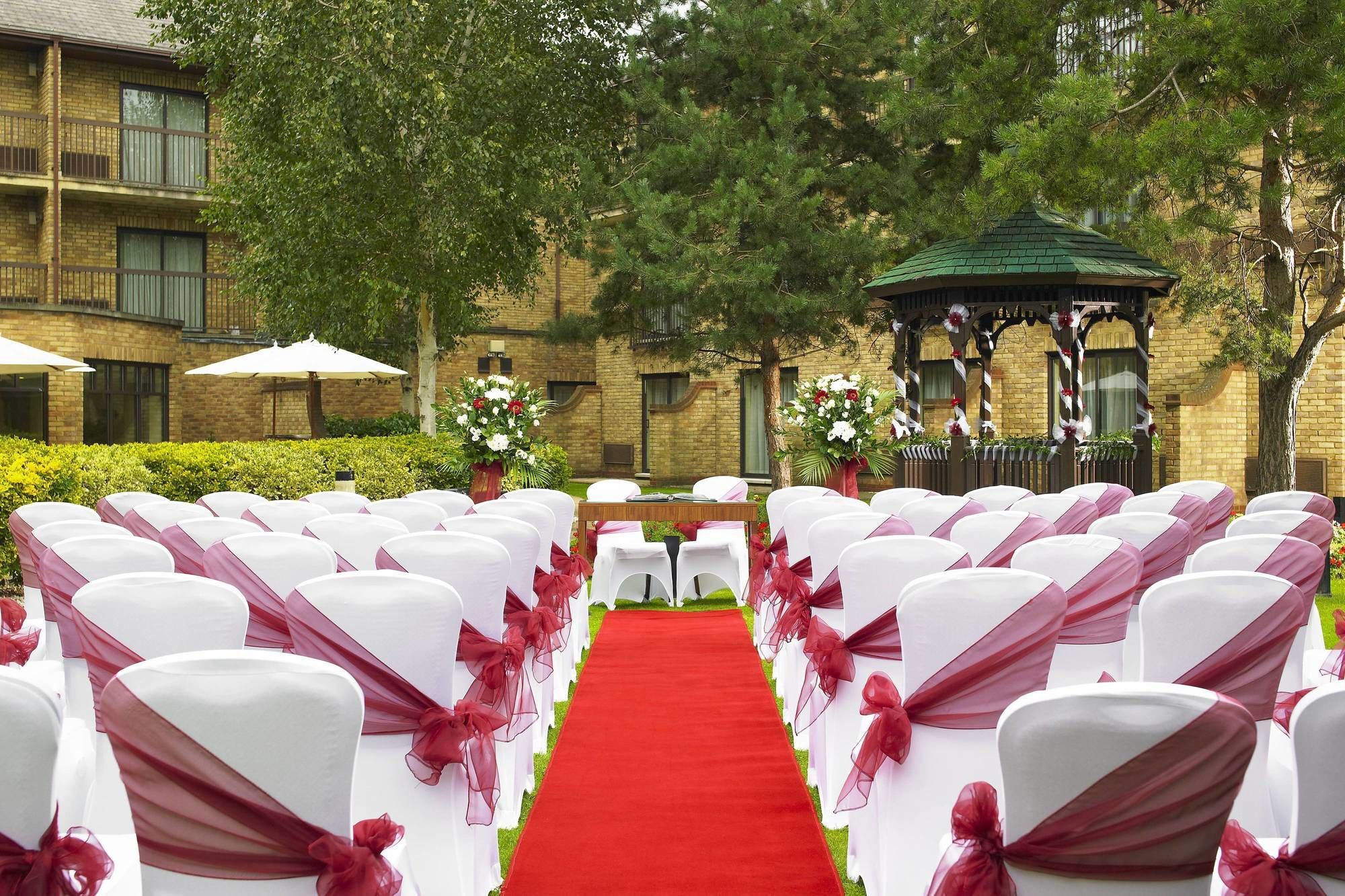 Delta Hotels By Marriott Cheshunt Broxbourne Exterior foto